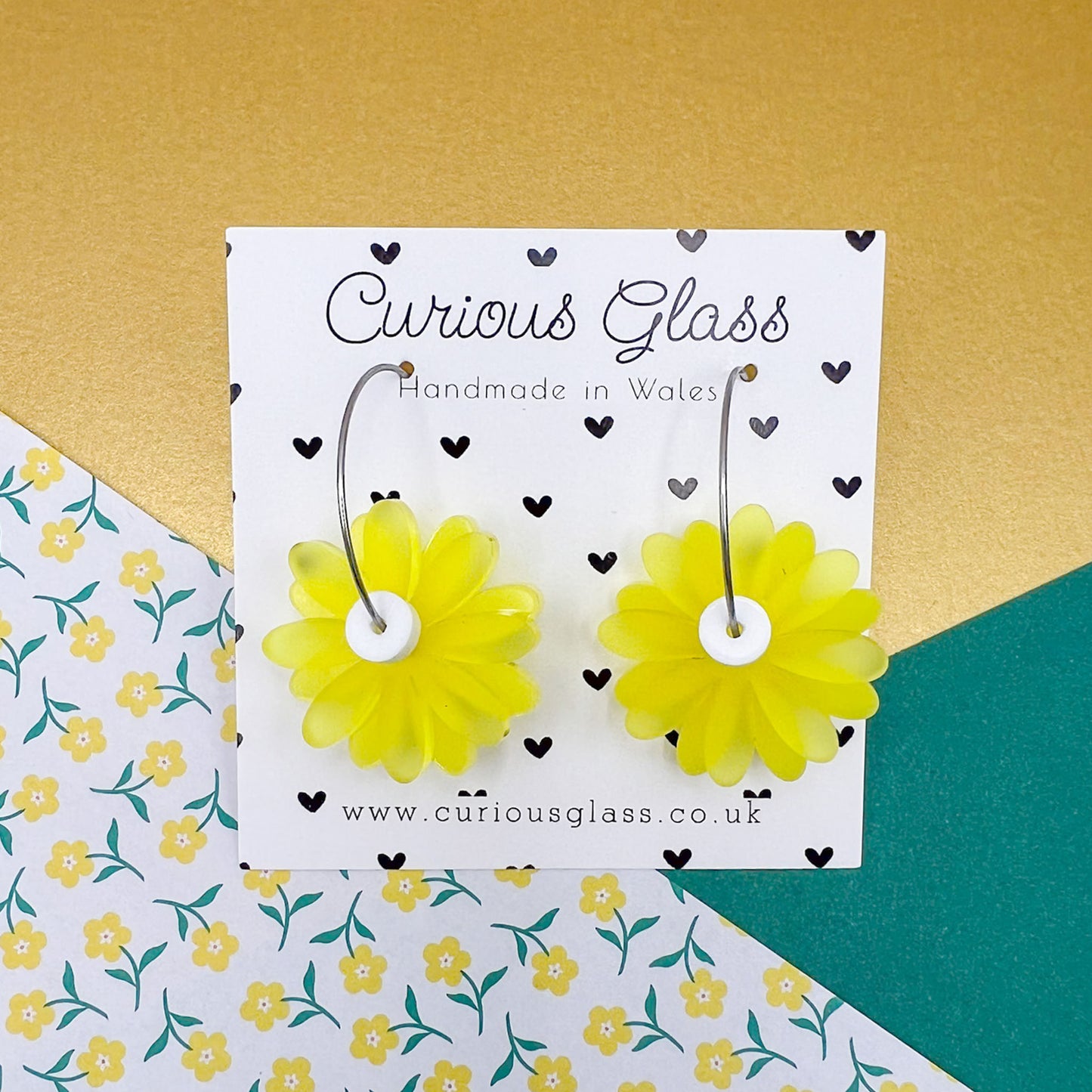 Daisy Acrylic Earrings