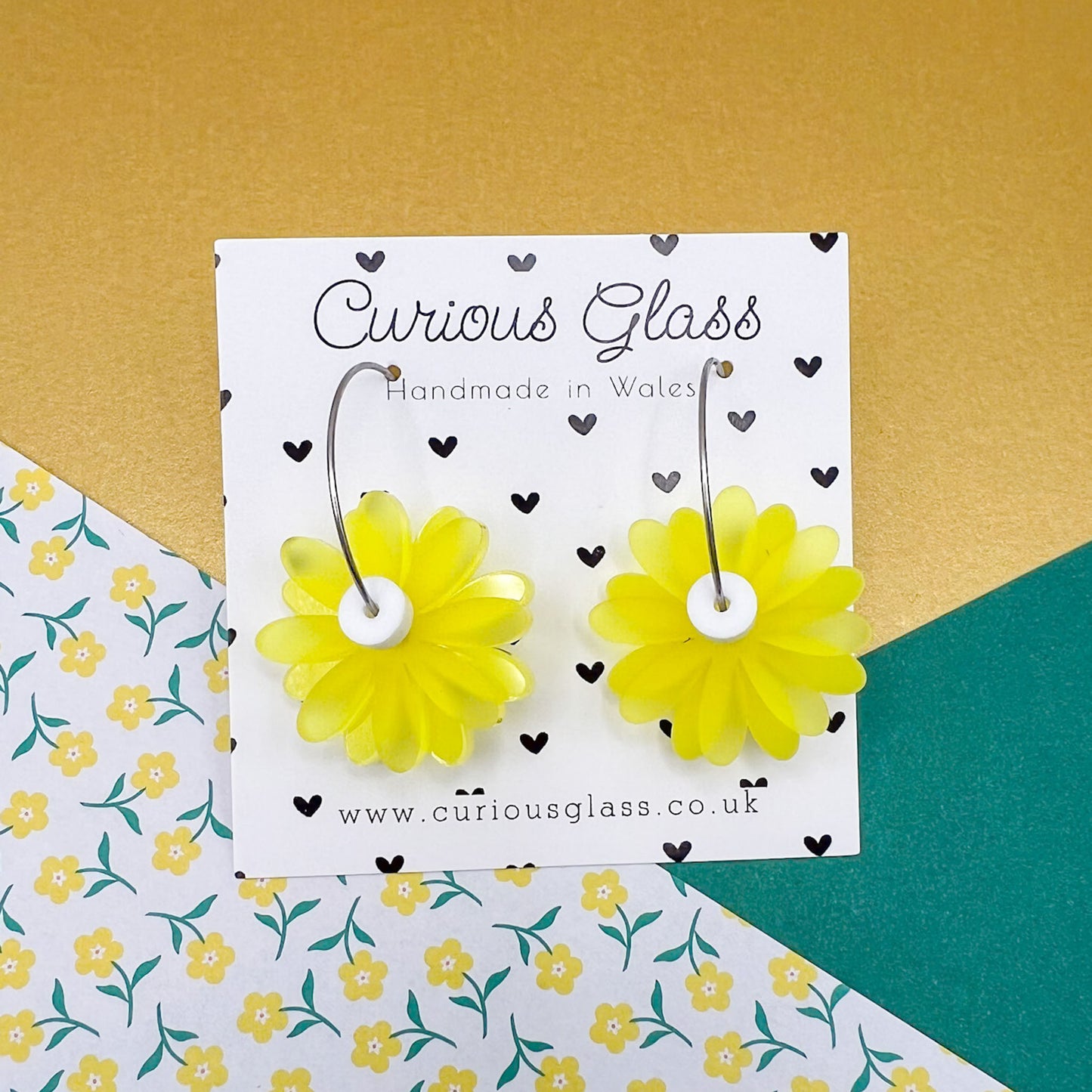 Daisy Acrylic Earrings