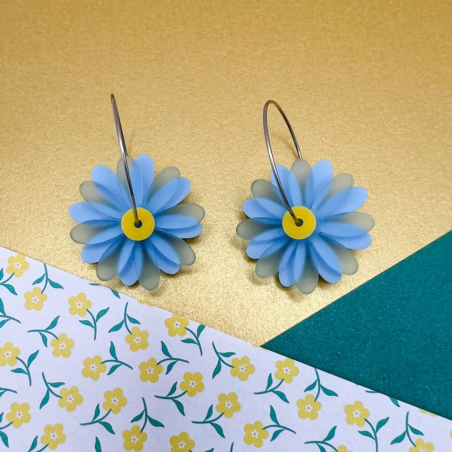Daisy Acrylic Earrings