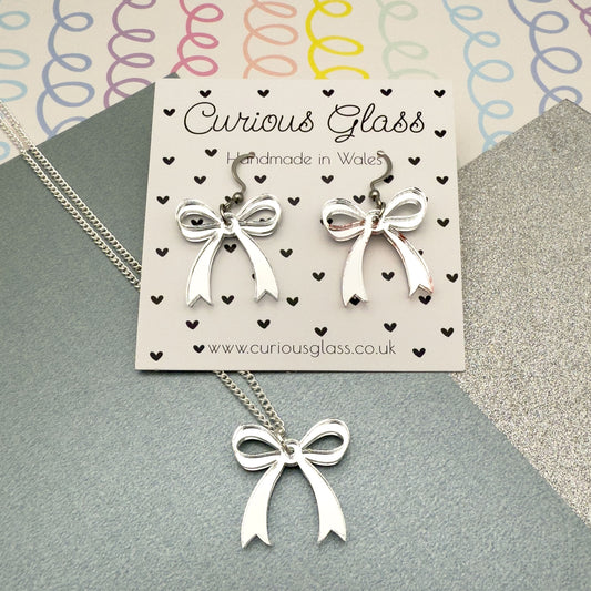Bow Acrylic Necklace (Smaller)