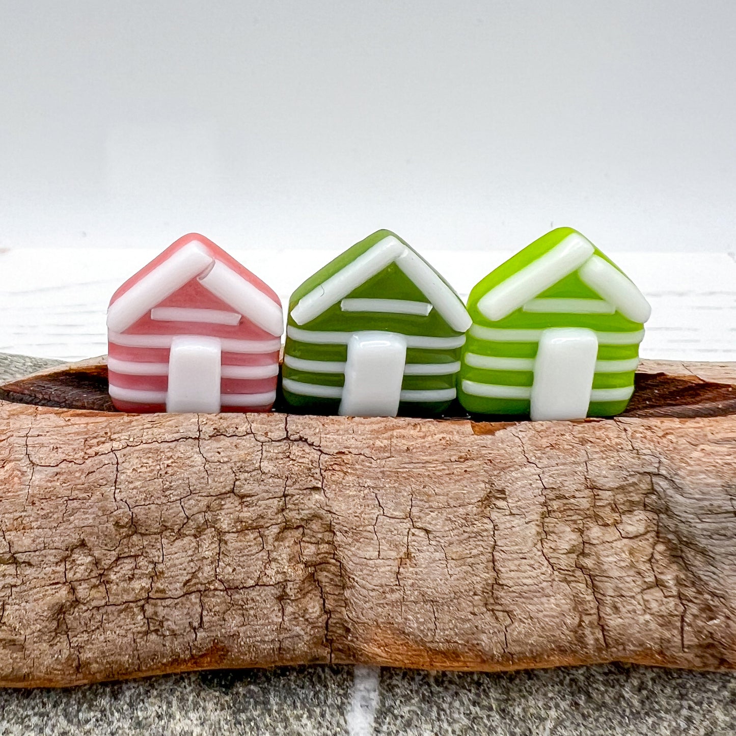 Medium Driftwood Beach Huts