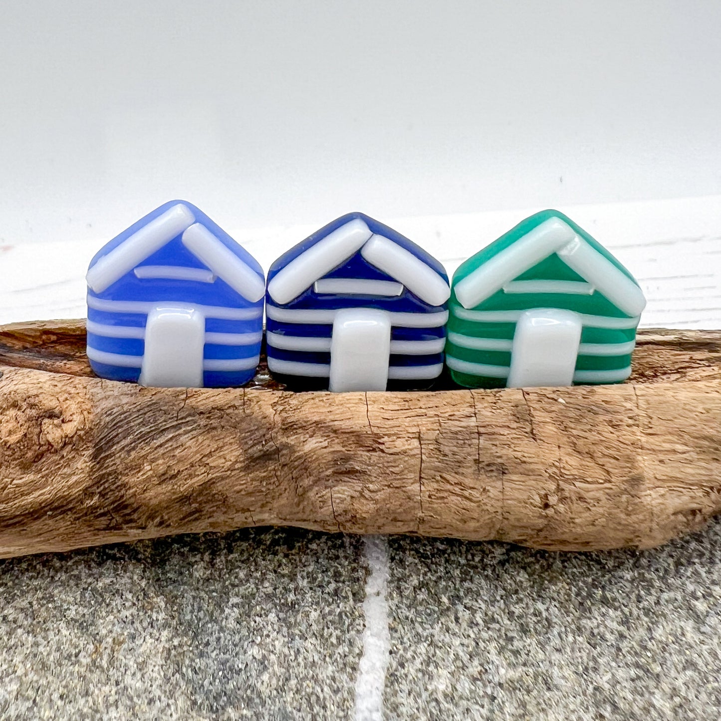 Medium Driftwood Beach Huts