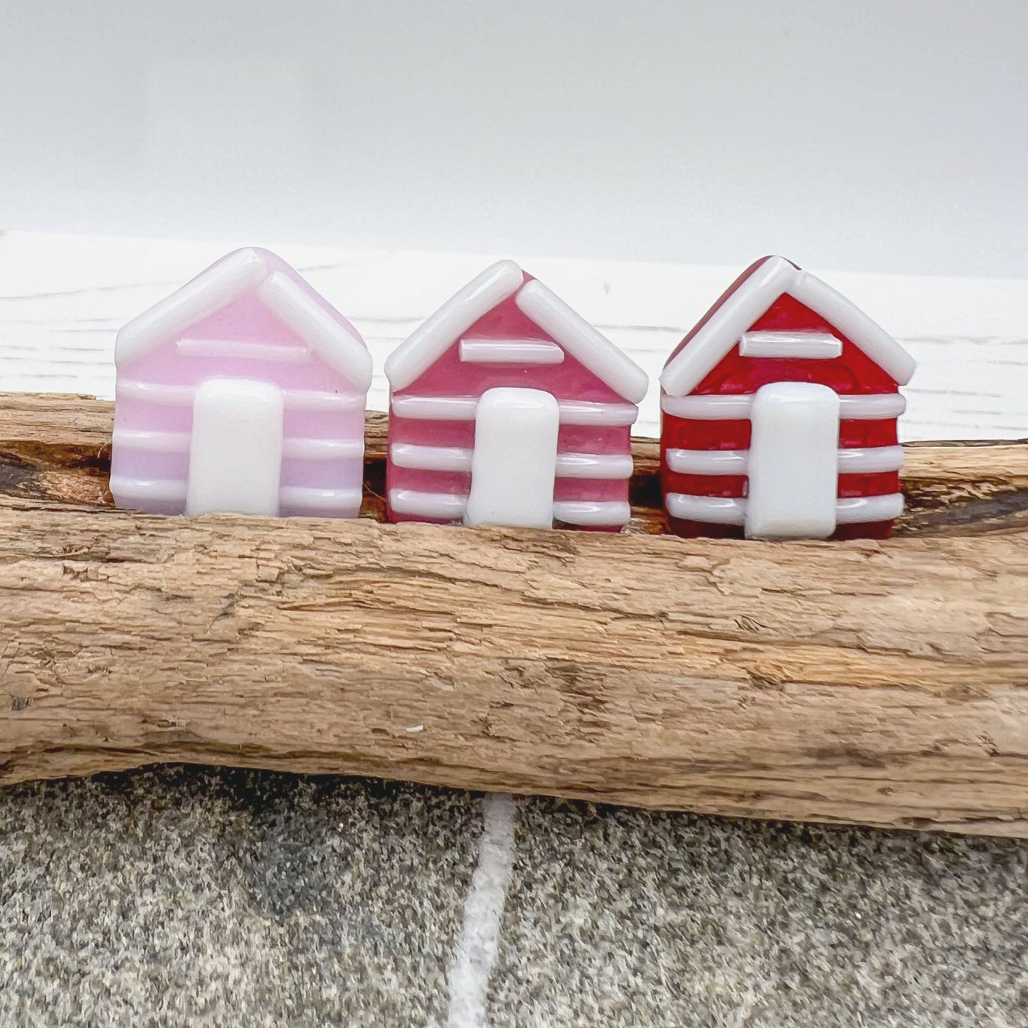 Medium Driftwood Beach Huts