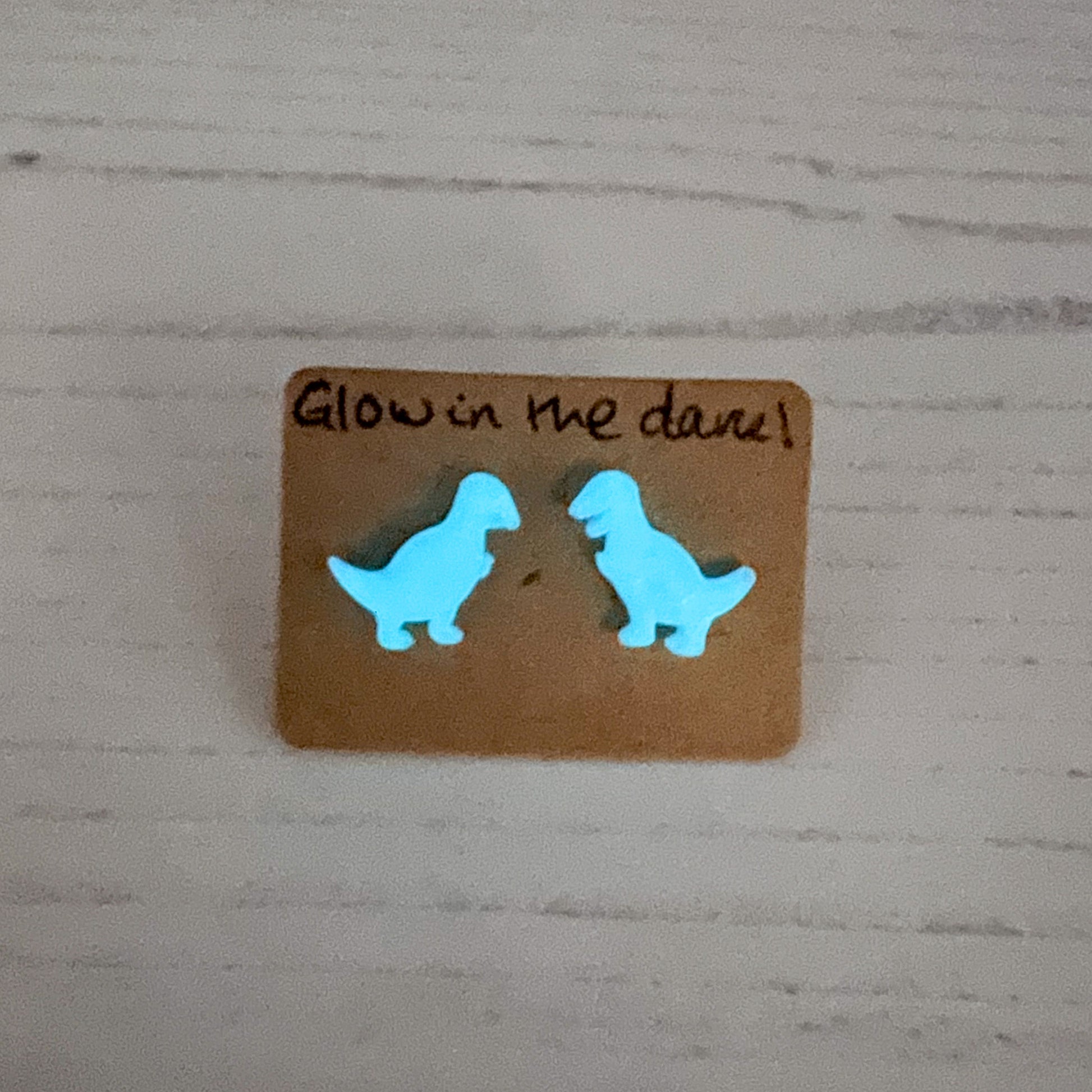 Turquoise - Glow in the dark