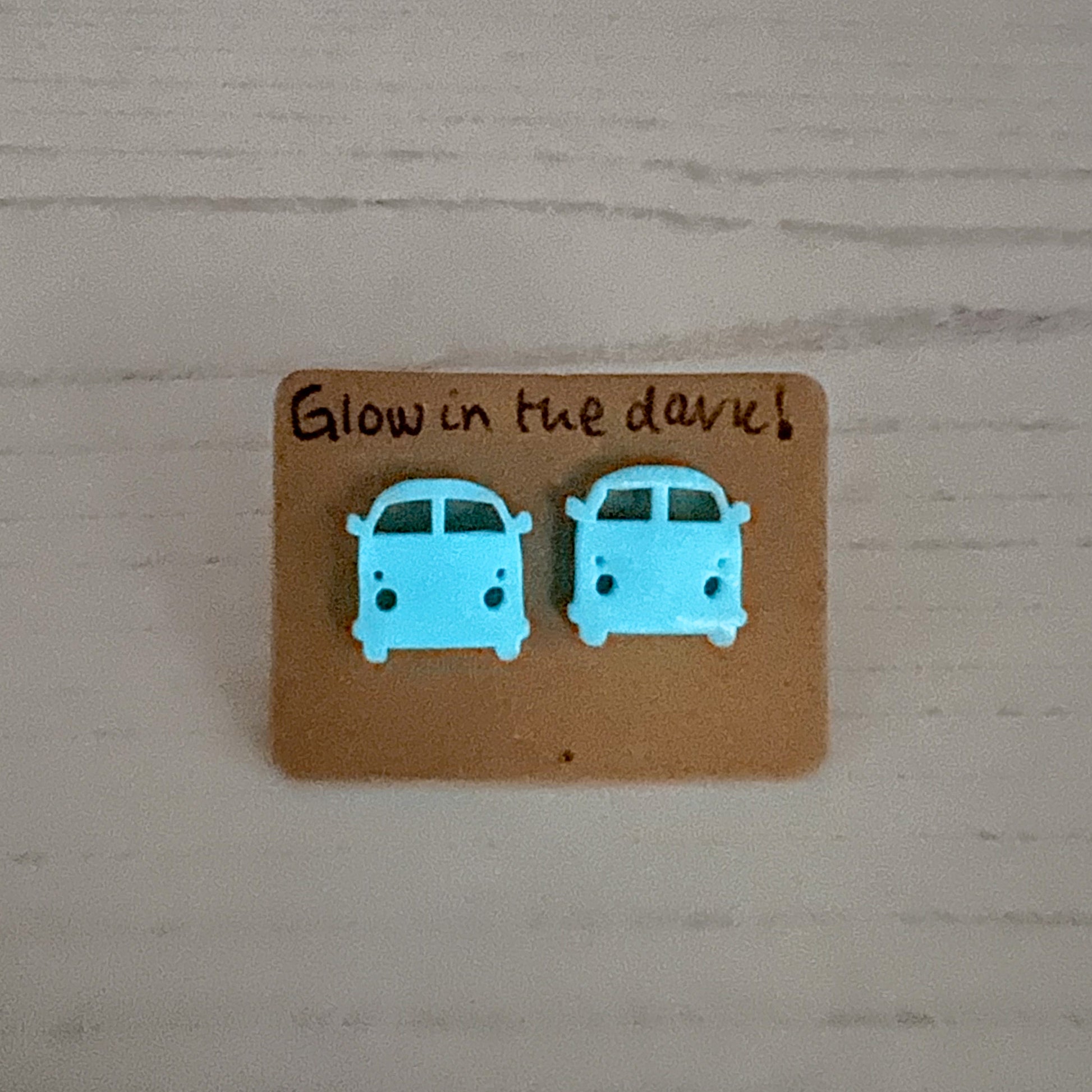 Turquoise - Glow in the dark