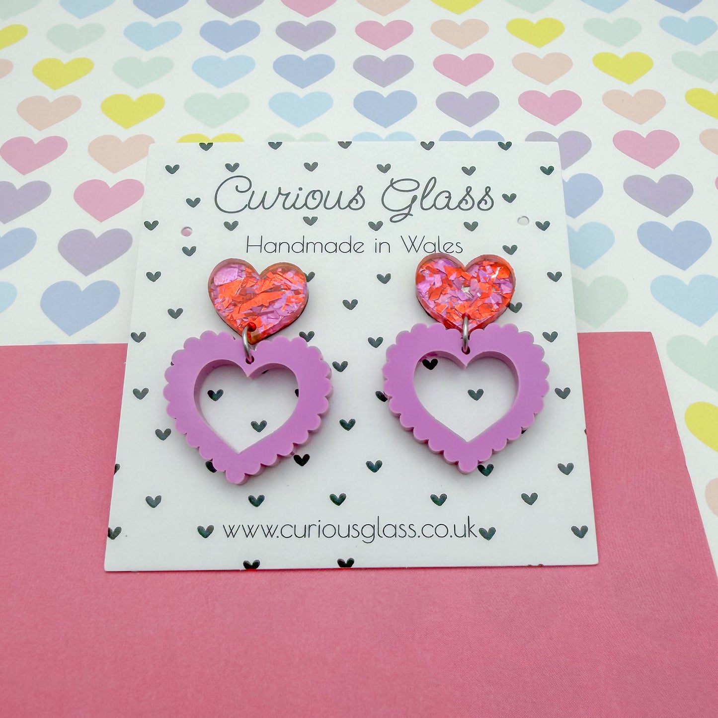Scallop heart acrylic earrings