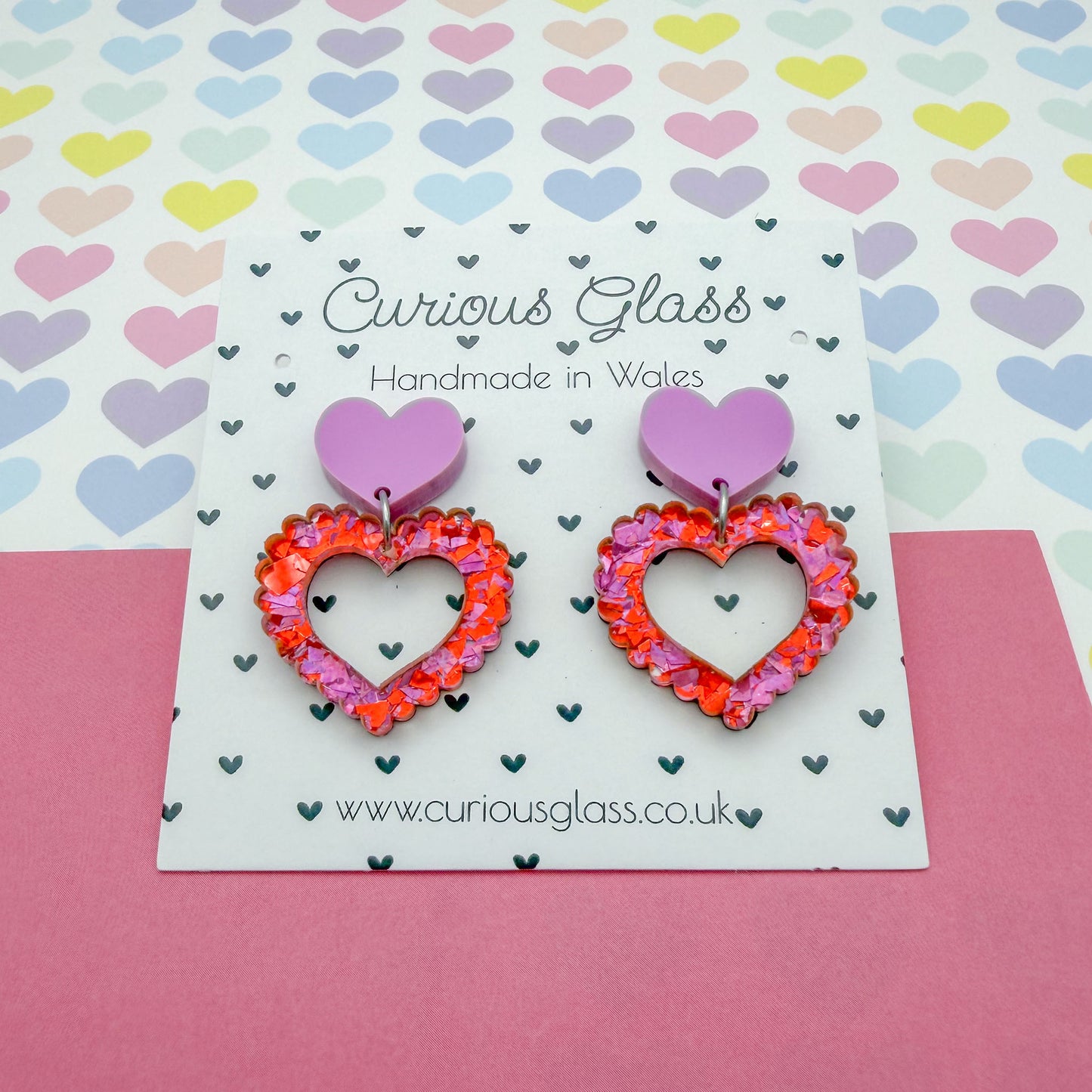 Scallop heart acrylic earrings