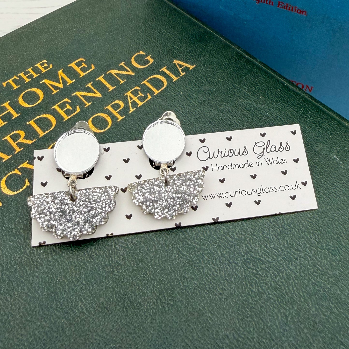 Scallop Acrylic Earrings