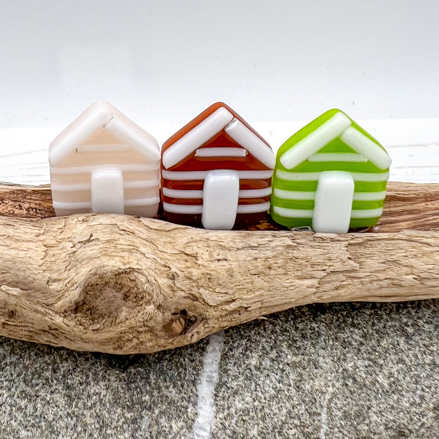Medium Driftwood Beach Huts