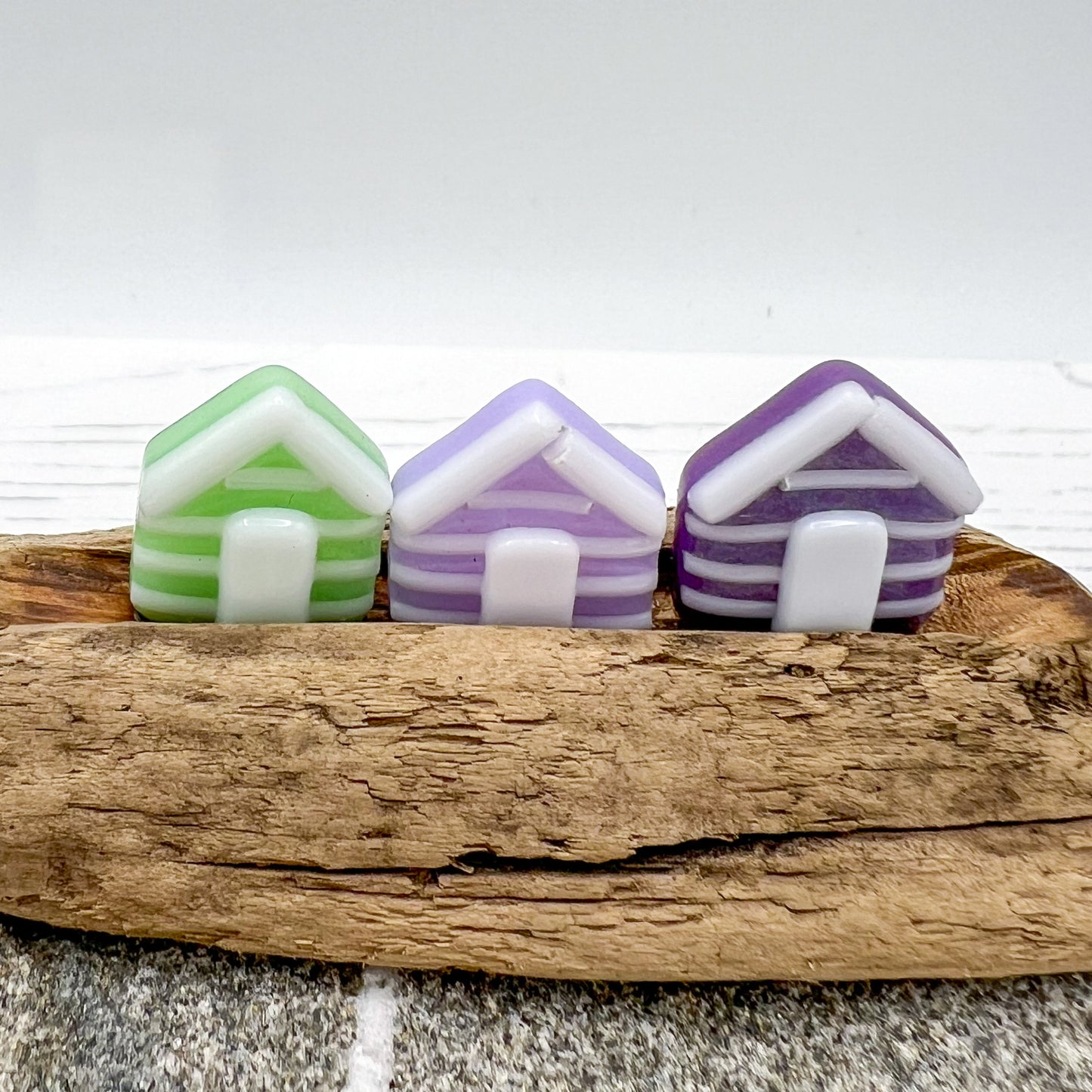 Medium Driftwood Beach Huts