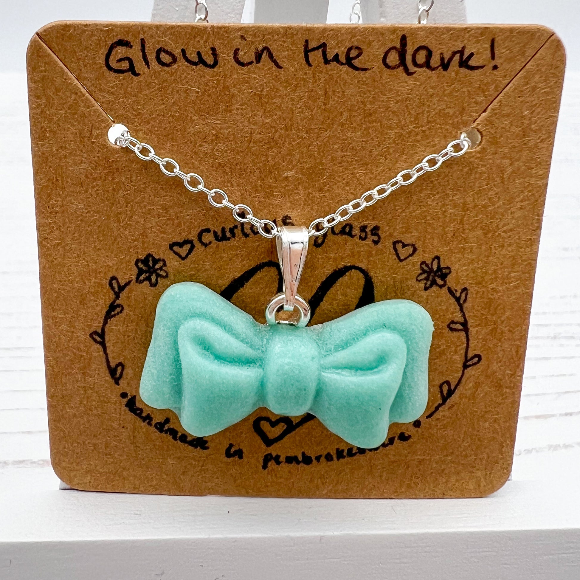 Turquoise - Glow in the dark