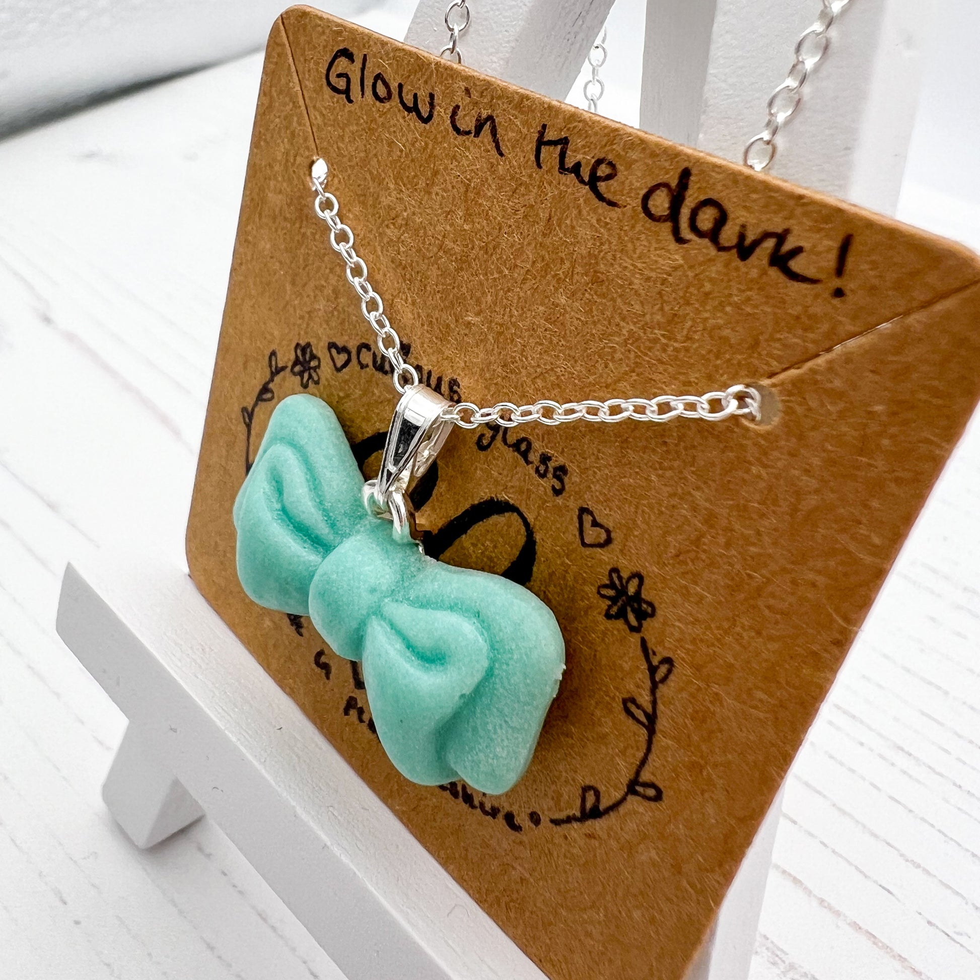 Turquoise - Glow in the dark