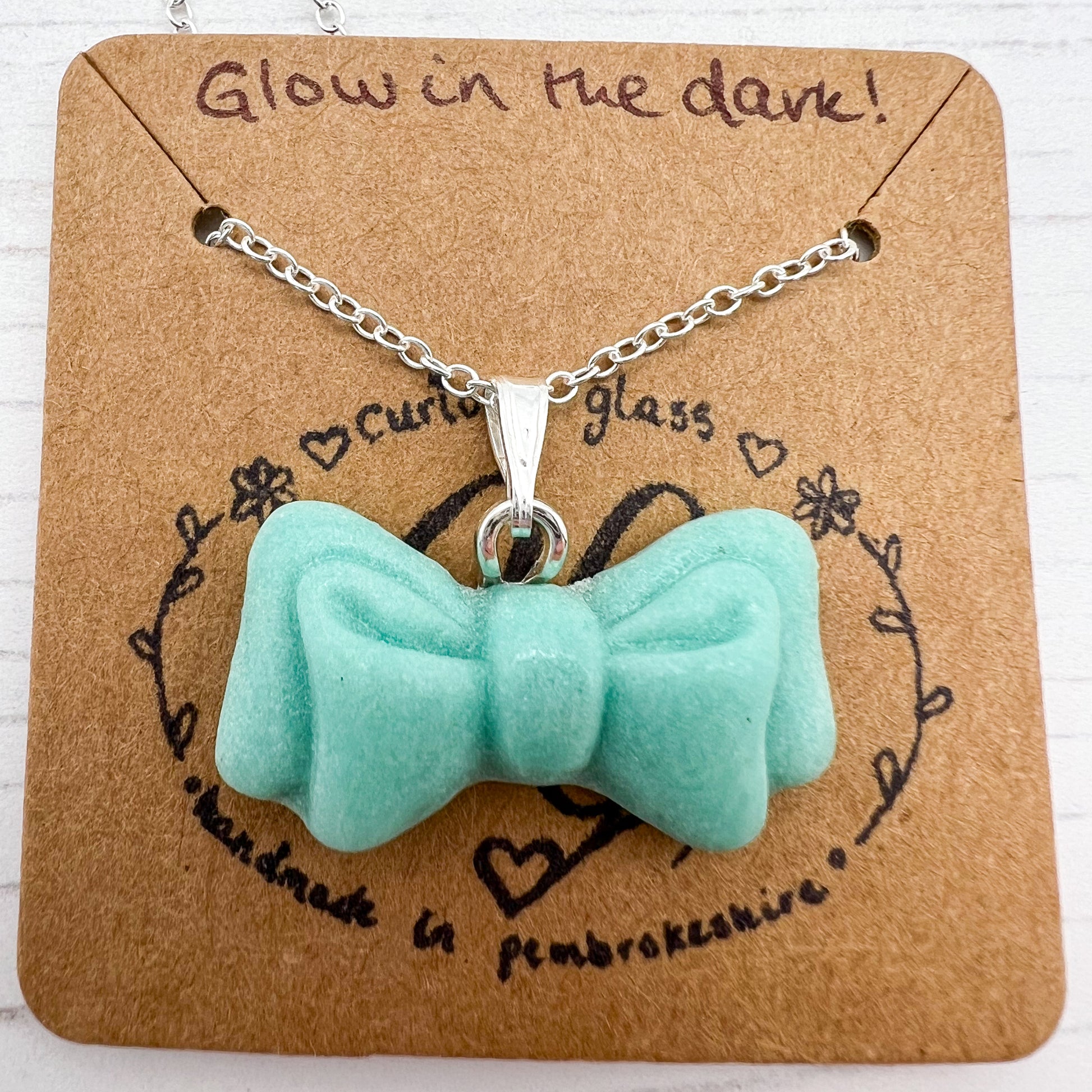 Turquoise - Glow in the dark