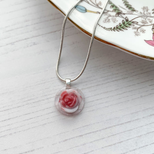 This pink white flower necklace is inspired by the nature from my local Pembrokeshire countryside. Handmade in Wales. Comes with a chain.