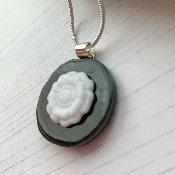 Grey White Flower Necklace