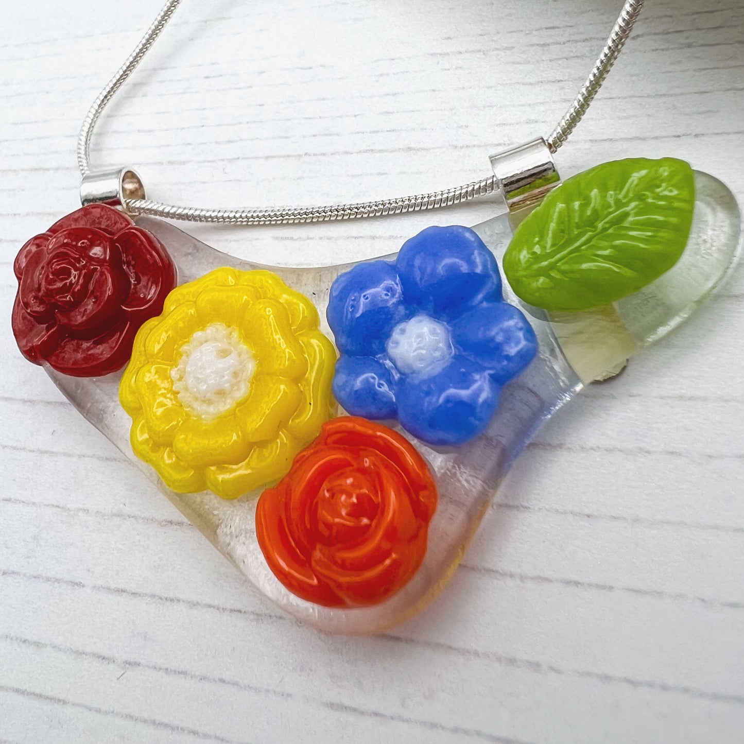 Multicoloured Flower Necklace