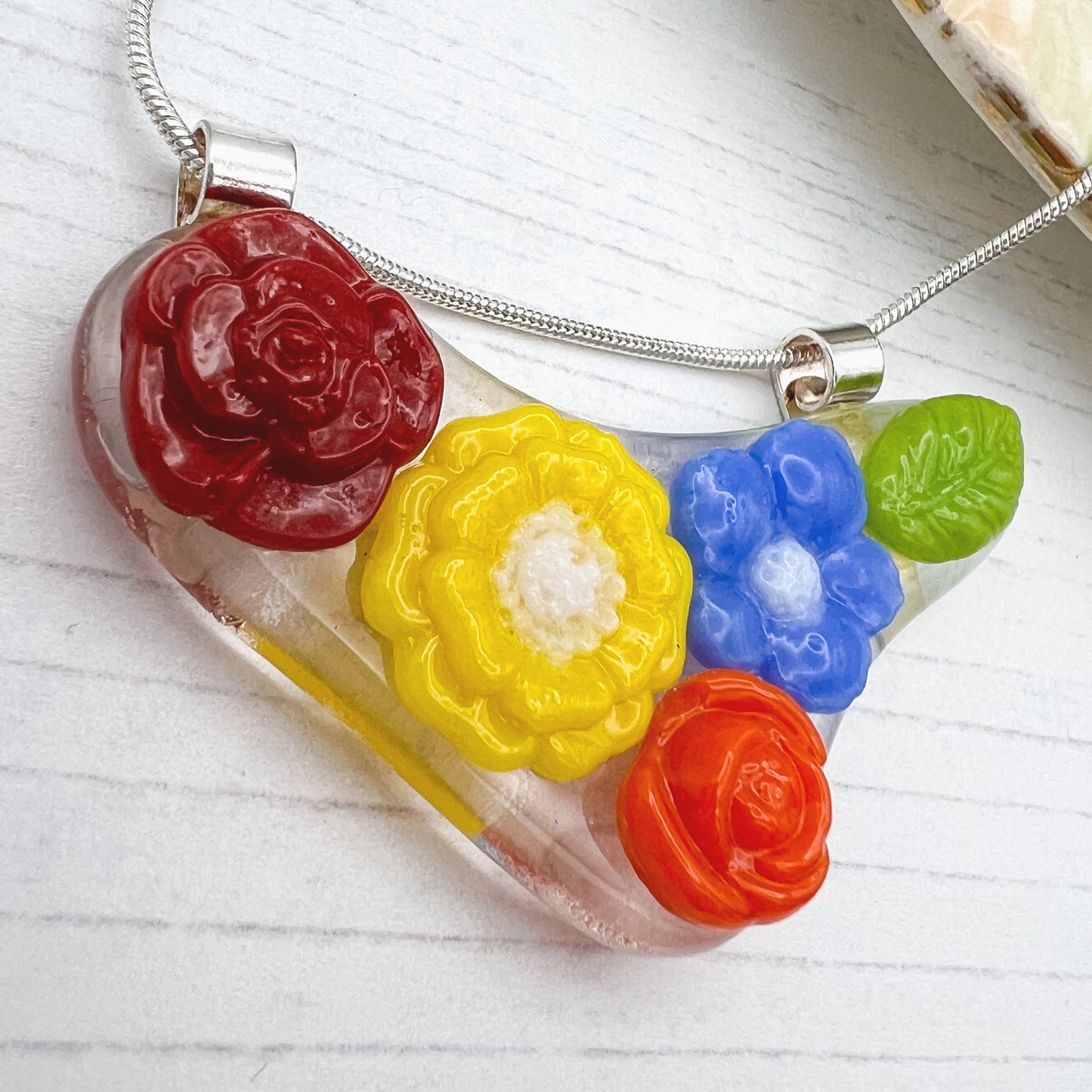 Multicoloured Flower Necklace